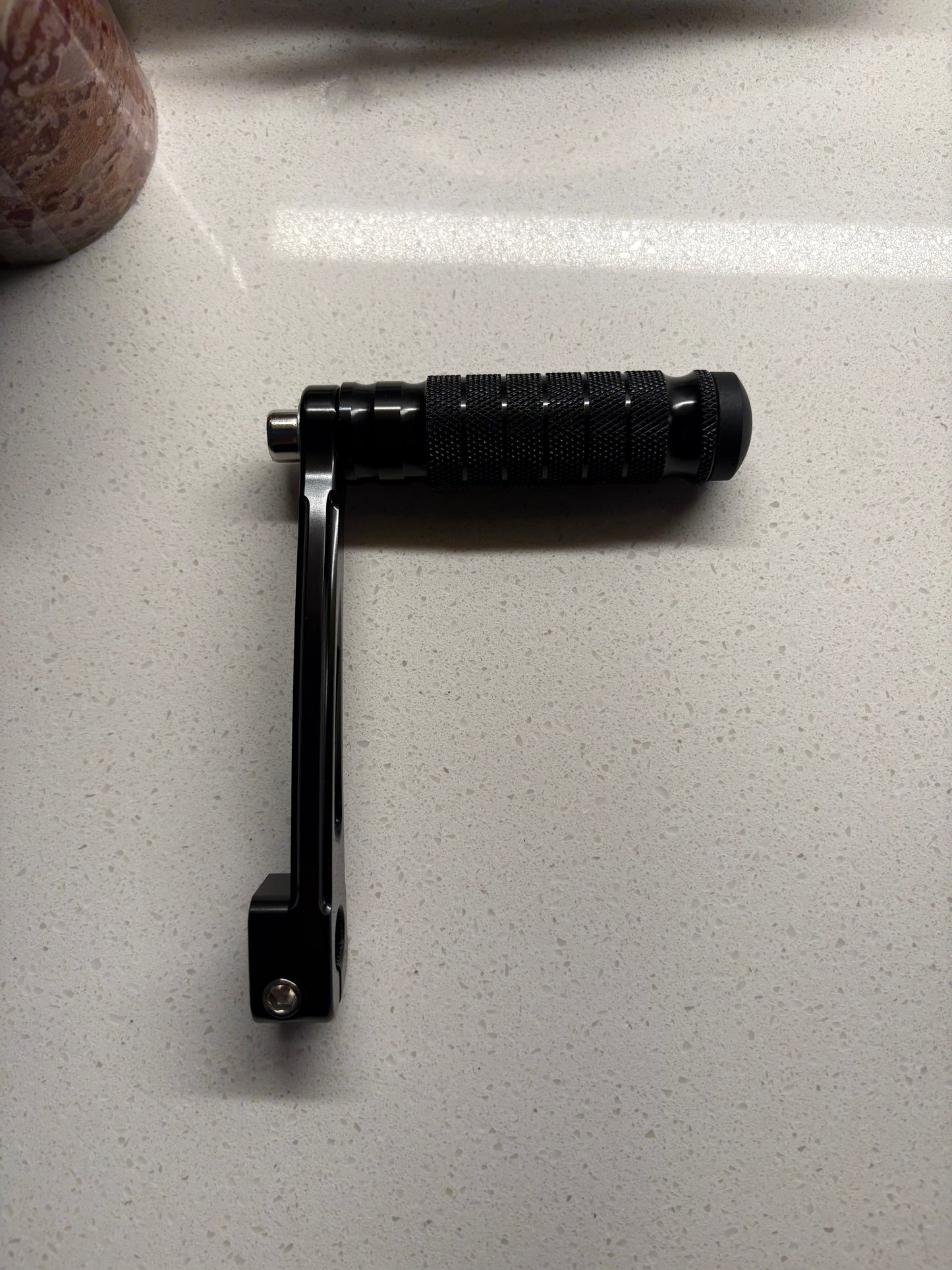Yozma shift lock