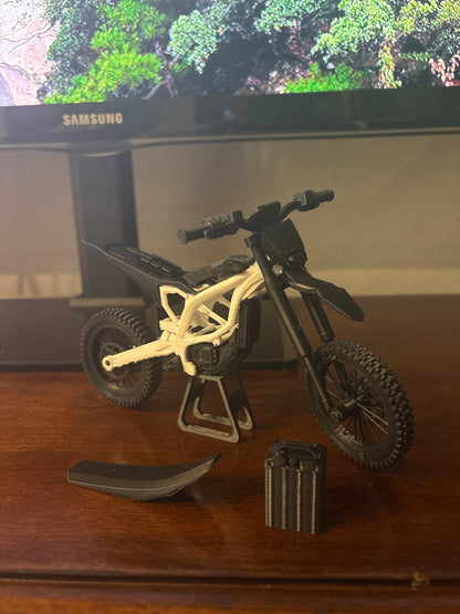 Mini Surron ultra bee comes with supermotos